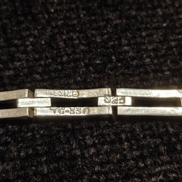 Silver 1/4 inch wide Bracelet from Mexico - Picture 3 of 5